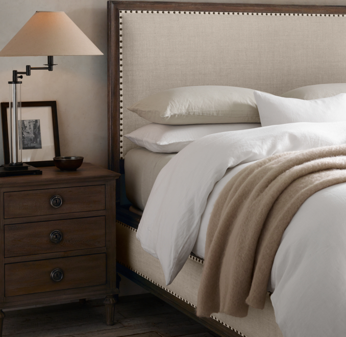 Maison 32" Closed Nightstand