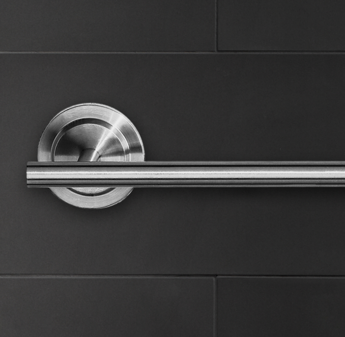 Spritz Towel Bar