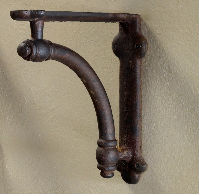 Arc Bracket