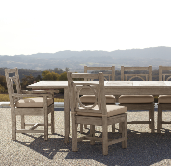 Leagrave Dining Table