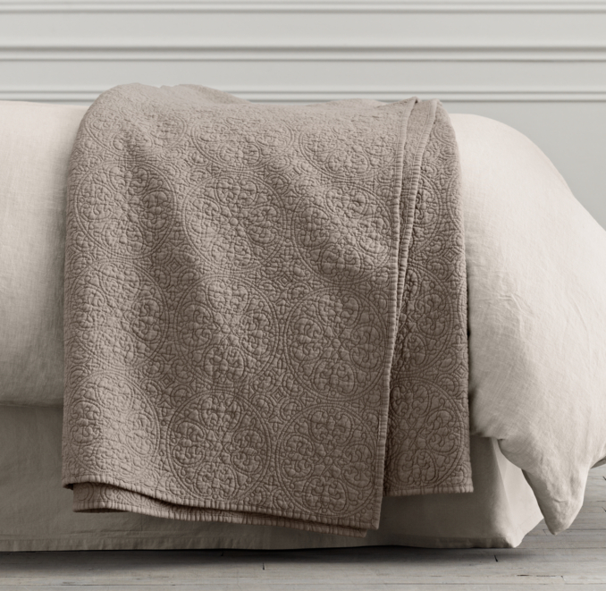Vintage-Washed Belgian Linen Quilt