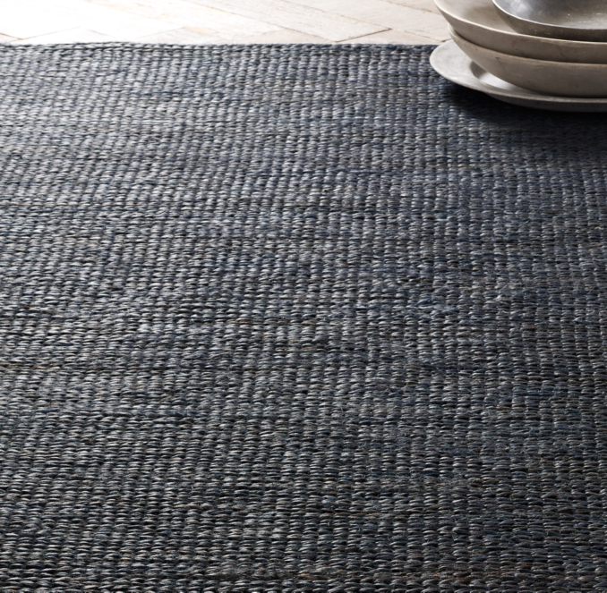 Hand-Braided Jute Rug - Navy