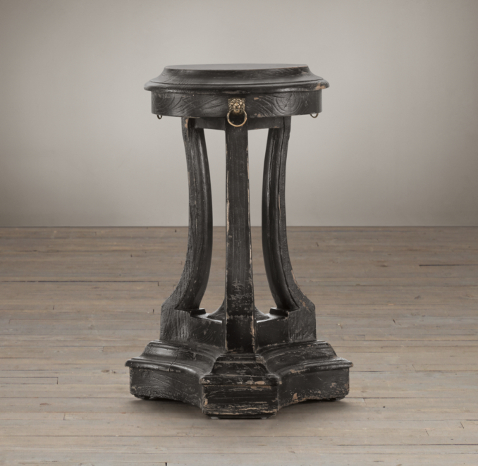 18th C. Lion'S Head Side Table Black                                        
