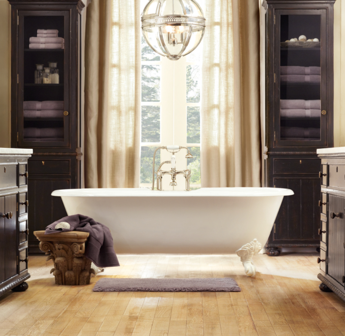 Vintage Imperial Clawfoot Soaking Tub with Floor Mounting Fittings with Metal Feet