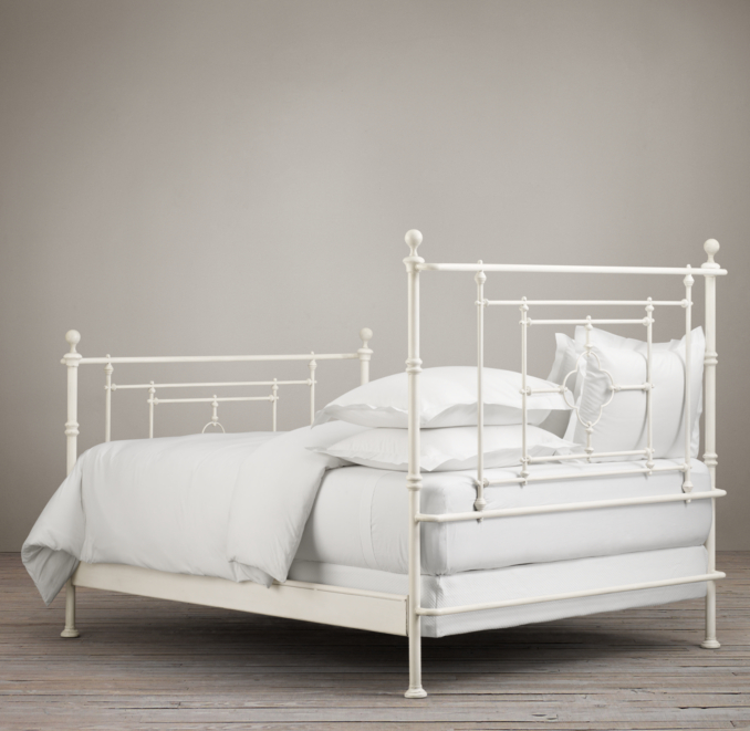 19th C. Quatrefoil Iron Bed Distressed White