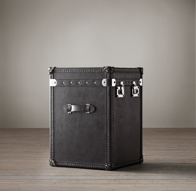 17" Mayfair Steamer Cube Old Saddle Black