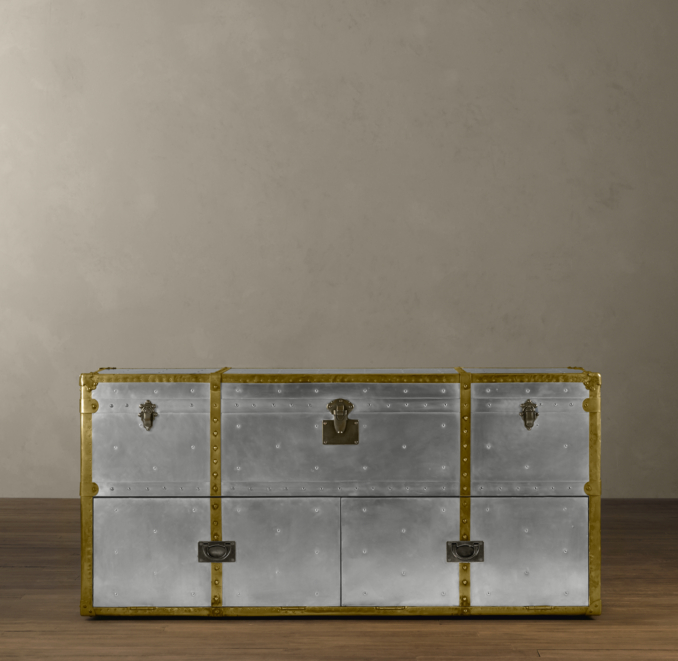 Aviator Media Trunk