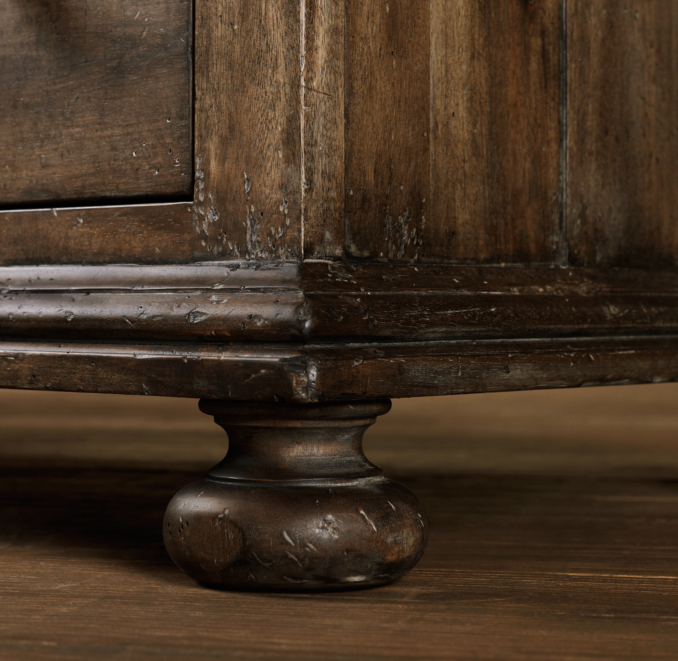 St. James 11-Drawer Dresser