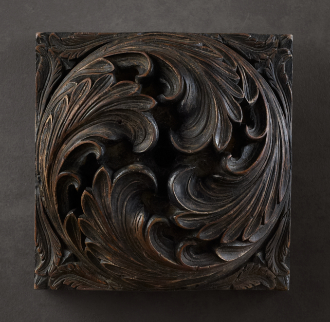 1900s Hand-Carved Acanthus Roundel