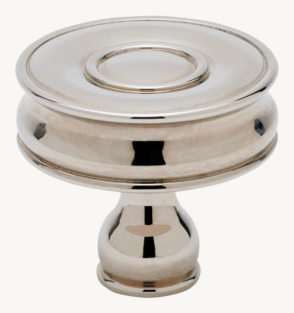 Waterworks Boulevard 1 1/4\" Knob