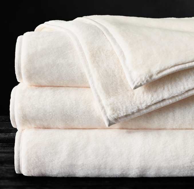 UltraFine Plush Throw