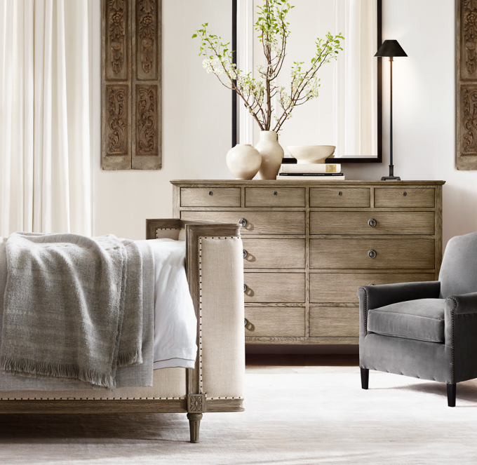 //media.restorationhardware.com/is/image/rhis/CO18SPR_K664_p408x409_V1_RHR