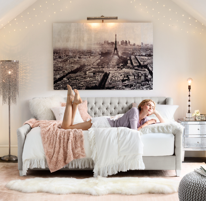 //media.restorationhardware.com/is/image/rhis/TN17FAL_FG7_p140x141_V1_RHR