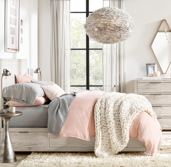 //media.restorationhardware.com/is/image/rhis/TN17FAL_MG1_p042x043