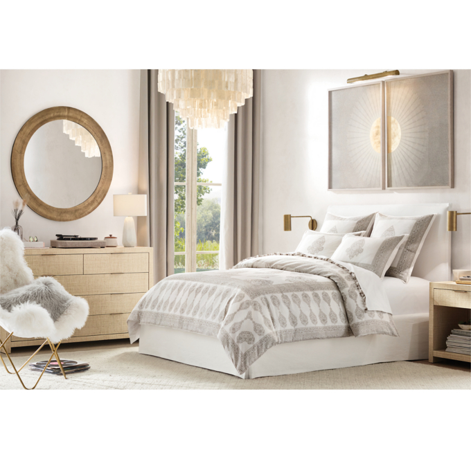 //media.restorationhardware.com/is/image/rhis/TN20FAL_064x065_BG34_RHR