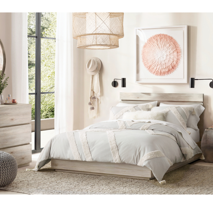 //media.restorationhardware.com/is/image/rhis/TN20FAL_080x081_MG5_RHR