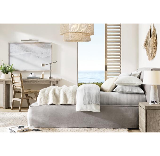 //media.restorationhardware.com/is/image/rhis/TN20FAL_086x087_CB31_RHR