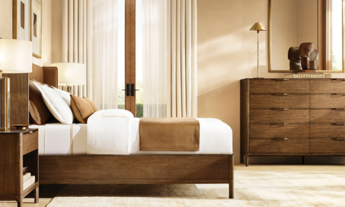 //media.restorationhardware.com/is/image/rhis/US24SPR_K1045_PaduaBrownShelterBedroom