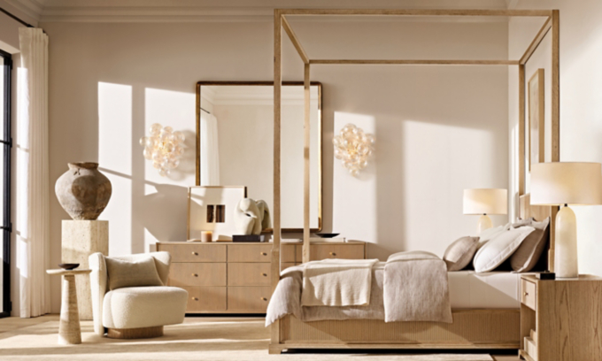 //media.restorationhardware.com/is/image/rhis/US24SPR_K1151_GenevieveReededLightOakCanopyBedroom