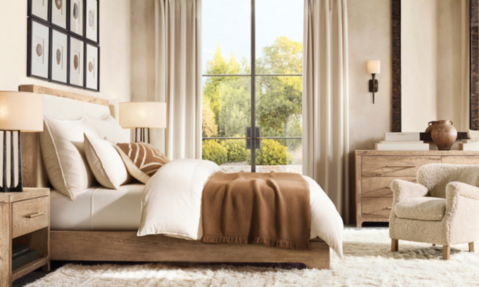 //media.restorationhardware.com/is/image/rhis/US24SPR_K809_DavosGreigeUphPanelBed_RHR