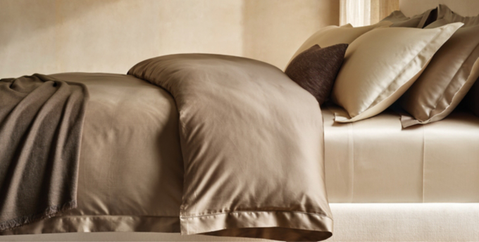 Italian 1000-Thread-Count Luxe Sateen Bedding Collection