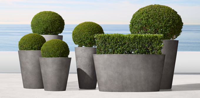 Salento Round Planter Collection