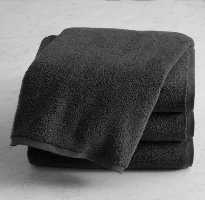 Front view of Ultra-Soft Turkish Cotton Bath Sheet 