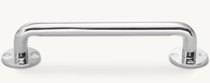 Front view of Chaillot Pull 