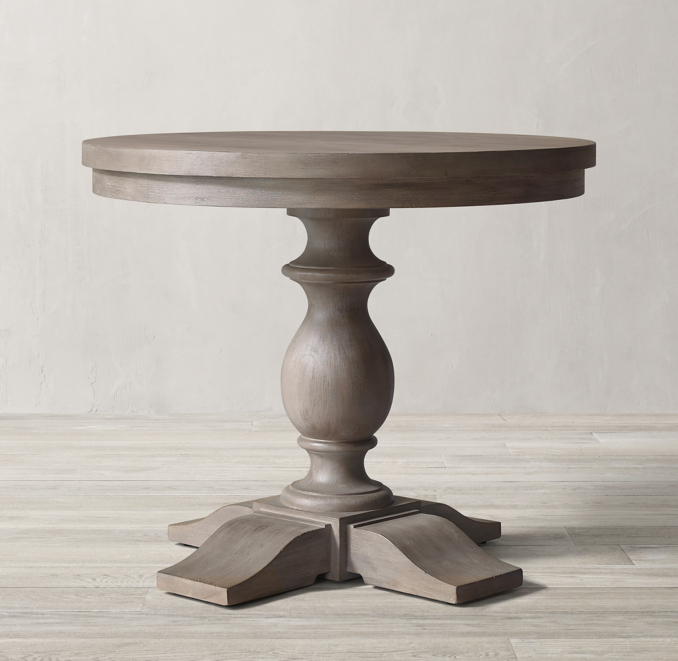 17TH C. PRIORY ROUND ENTRY TABLE