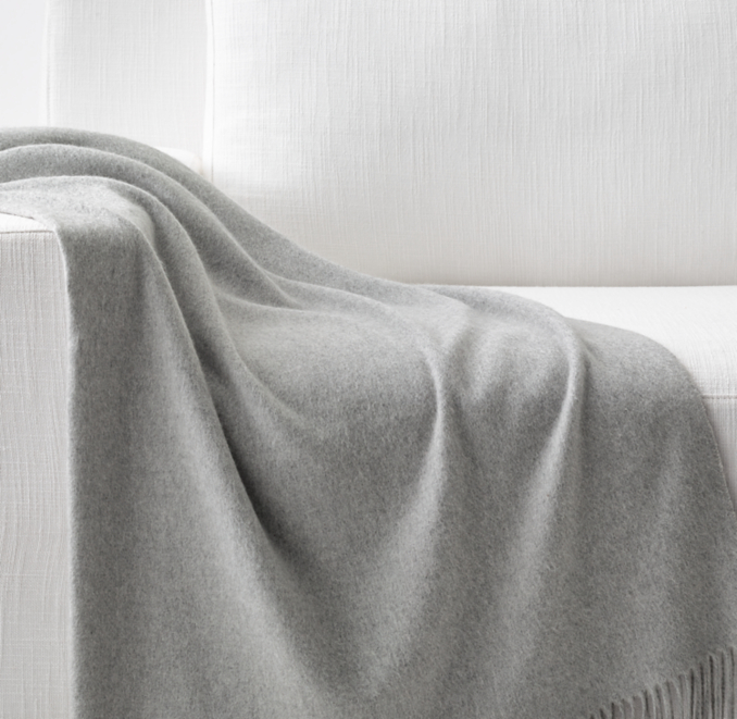 555-Gram Cashmere Throw in Grey