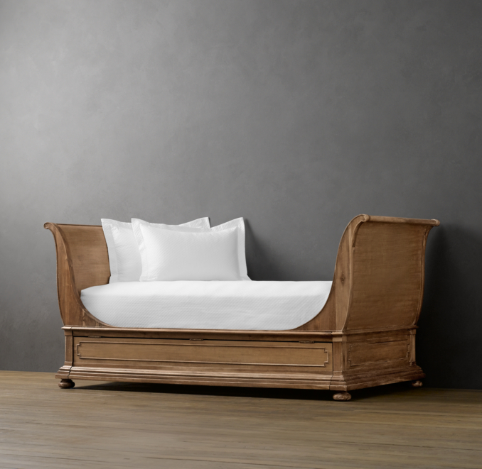 St. James Sleigh Daybed