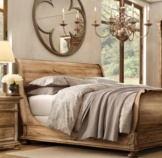 St. James Sleigh Daybed