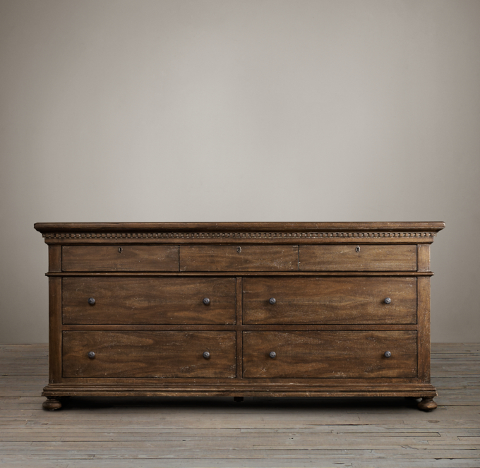 St James 7 Drawer Dresser