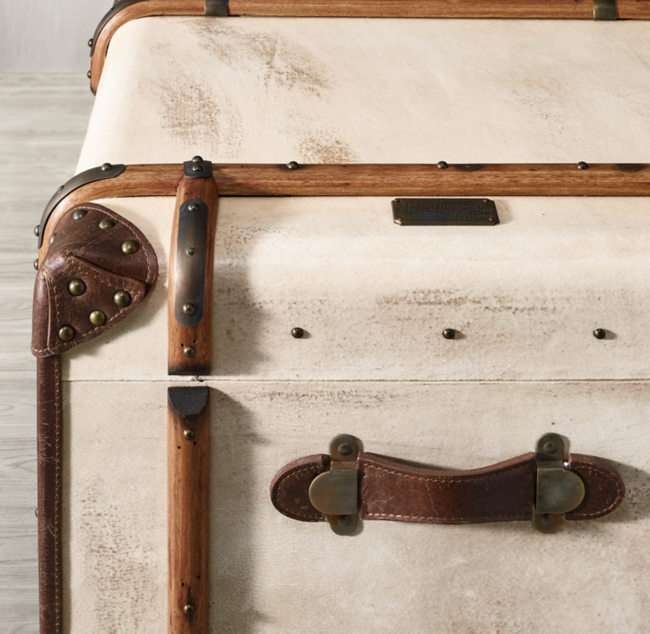 Pair of Restored English Leather Trunks / Side Tables – Antiquities  Warehouse