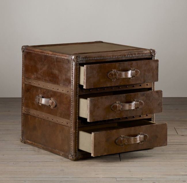Cool Vintage Steamer Trunk with Drawers & Clothes Hanging Rod. - Rocky  Mountain Estate Brokers Inc.