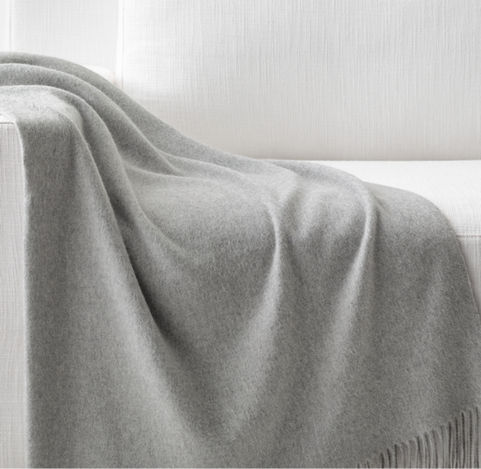 555Gram Cashmere Throw