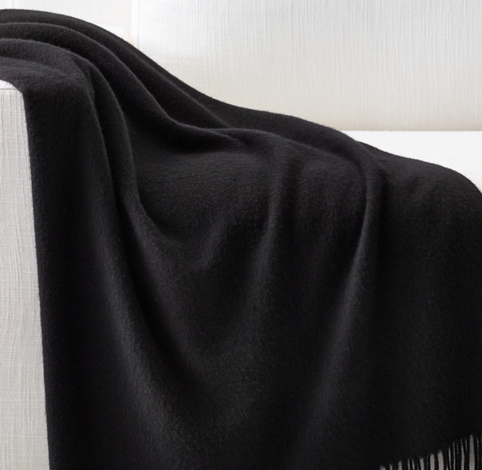 555-Gram Cashmere Throw