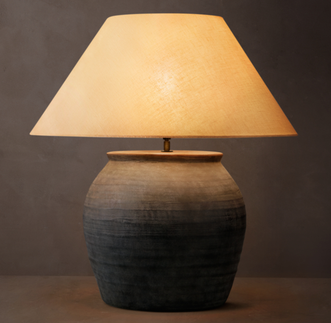 Front view of Terra-Cotta Chinese Jar Table Lamp 