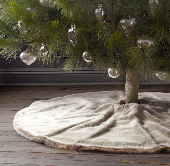 rh faux fur tree skirt