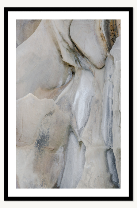Shown in Black frame.