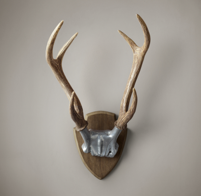 Deer Antlers in Cast Resin Aluminum