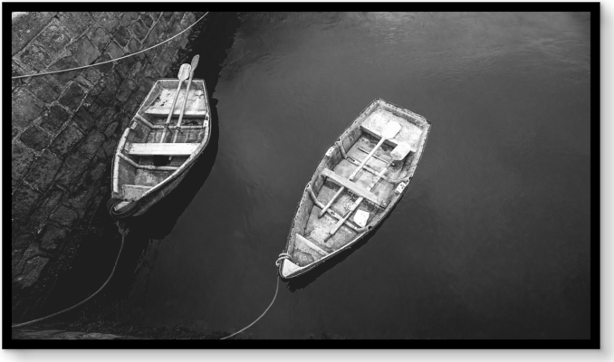 Front view of Strati Hovartos: Boats In Ireland For General Public 