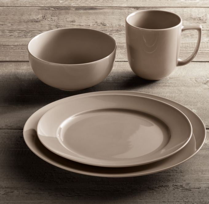 restoration hardware dinnerware