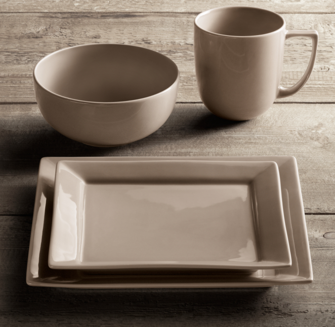 Chinese Porcelain Square-Rimmed 16-Piece Dinnerware Set With Cereal Bowl 