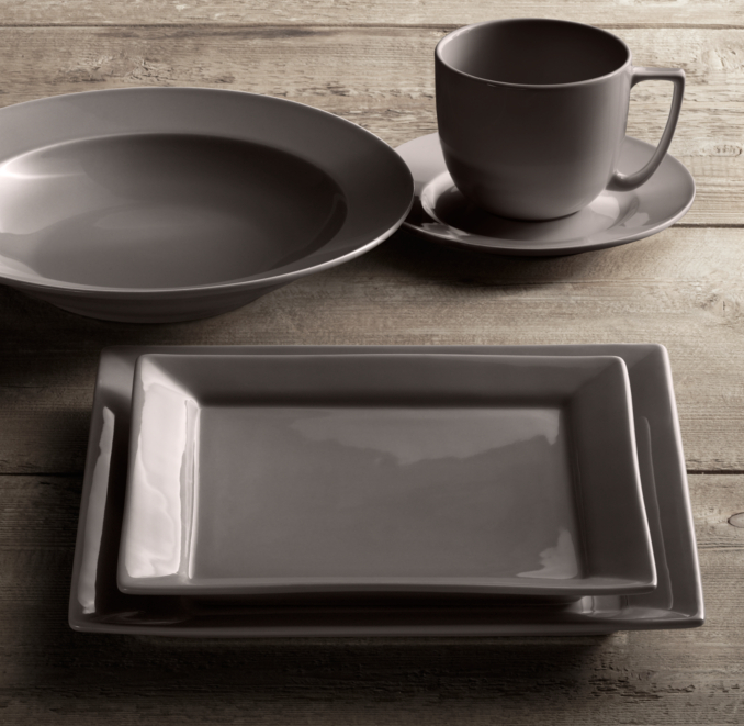 Chinese Porcelain SquareRimmed 20Piece Dinnerware Set with Grand