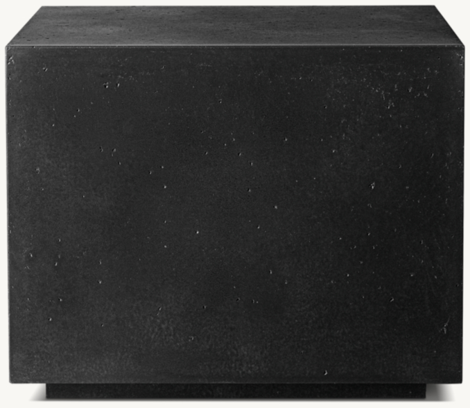 Shown in Onyx.