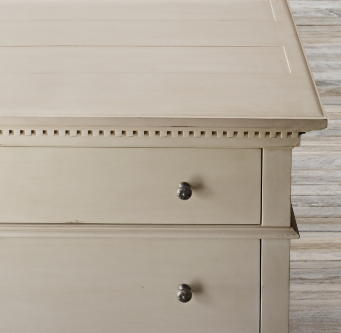 St. James 3Drawer Dresser