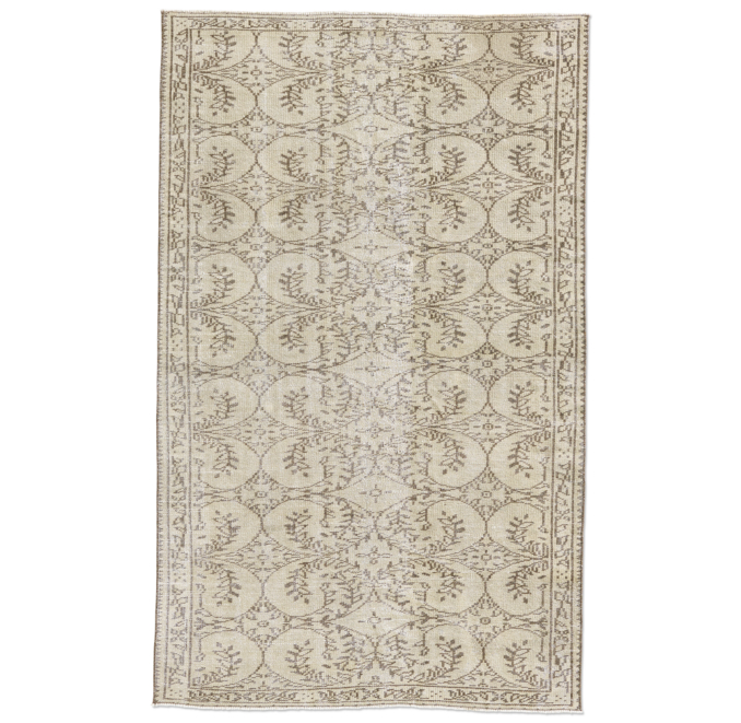Vintage Rug - 4'8