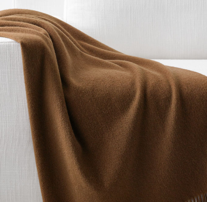 555-Gram Cashmere Throw