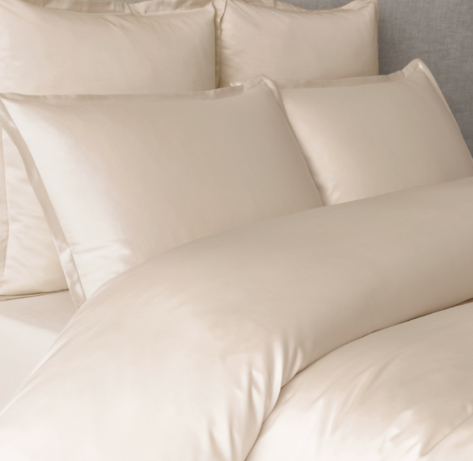Front view of Italian Medici Silk & Cotton Duvet Cover 
